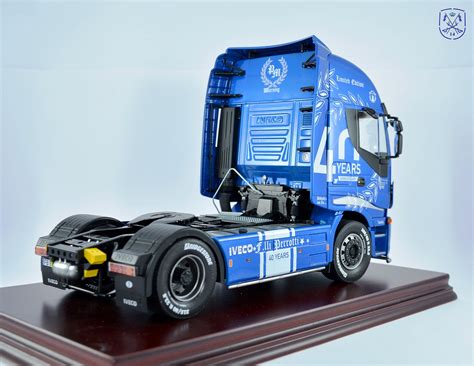 Yoryi Puntocom Modelismo Y Maquetas Iveco Stralis Hi Way 40