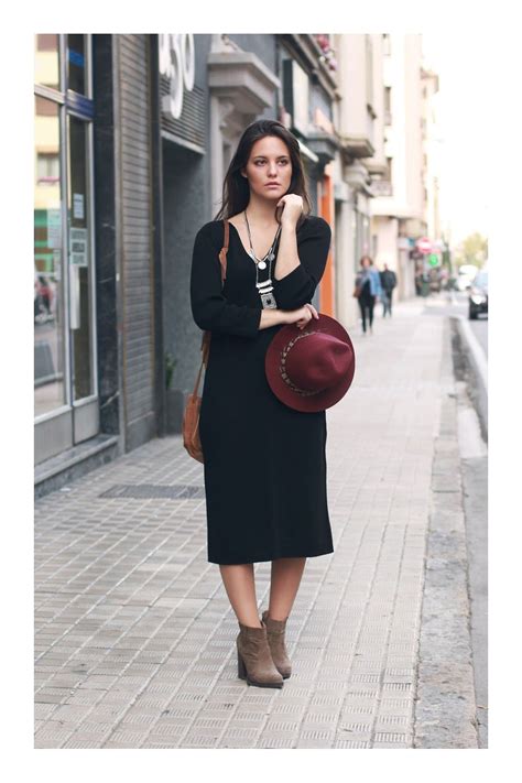 Total 93 Imagen Outfit Con Vestido Negro Manga Larga Abzlocal Mx