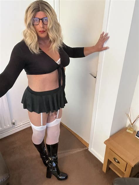 Amateur Crossdresser Kellycd Sexy Milf In White Stocking Pics Xhamster