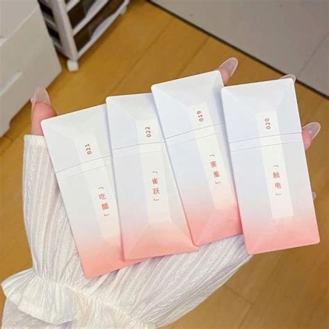 Daimanpu ลิปสติก เนื้อแมตต์ ติดทนนาน กันน้ำ Daimanpu ลิปการ์ด -- 020 ...