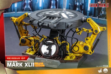 Hot Toys Announces Iron Man Th Scale Figure Reissue