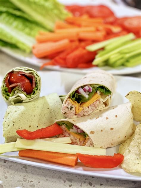 create  perfect wrap bar customize  meal  delicious wraps
