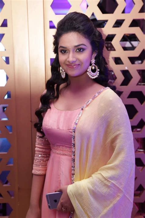 Actress Keerthi Suresh Latest Hot Photos Saree Still And Sexy Navel Images Hot N Sexy Actress