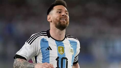 Lionel Messi y Dibu Martínez se emocionan hasta las lágrimas previo al