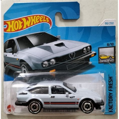 Xe mô hình đồ chơi Hot wheels basic Alfa romeo GTV Short Card Shopee Việt Nam