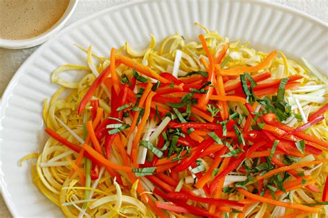 Farm Fresh To You Recipe Raw Vegetable Pad Thai Salad