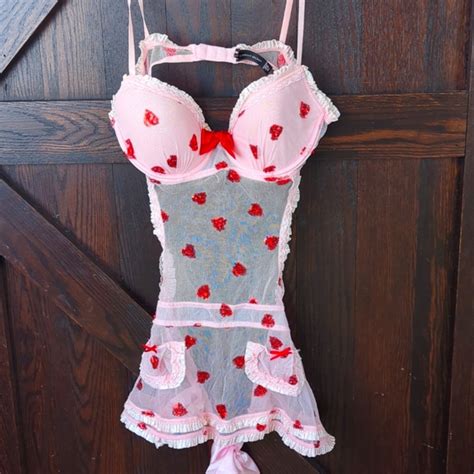 Victoria S Secret Other Adorable Pink And Red Lingerie Just In Time For Valentines Day