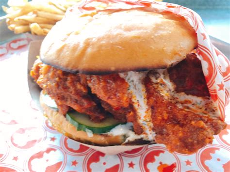 I Ate Hot Chicken Sandwich R Food