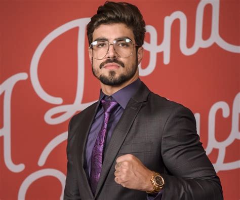 Caio Castro sobre papel gay Não quero levantar bandeira Entretenimento Pleno News