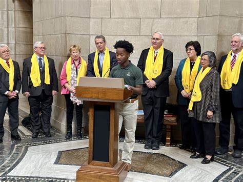 Pillen leans into ‘opportunity scholarships’ debate