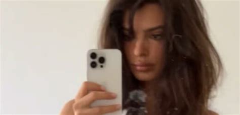 Emily Ratajkowski Goes Topless And Poses In Just Her Underwear Big World Tale