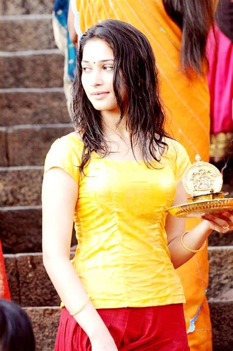 Wallpaper World Telugu Hot Actress Tamanna Wallpapers