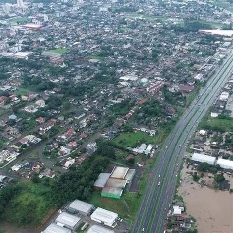 Aumenta Para O N Mero De Mortos Pelas Enchentes No Rs