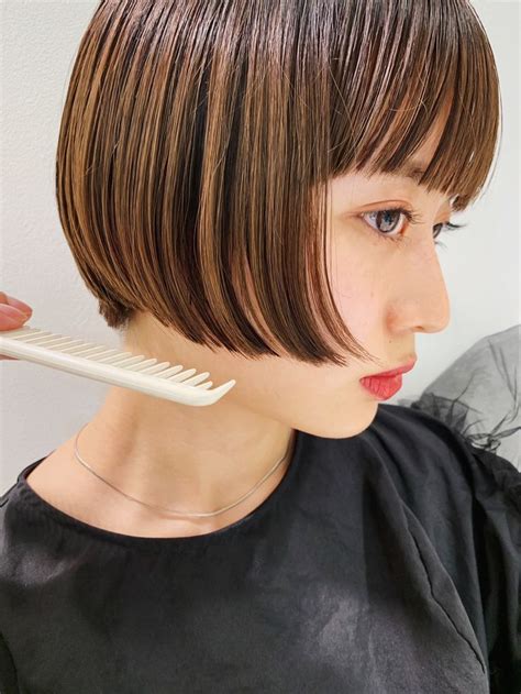 個性的な 刈り上げショートボブ に大注目！この秋トライしたいヘアカタログ集 特集 ビューティー ＆ ヘア Fudgejp