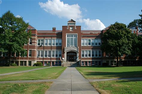 The Ultimate Guide to Buying a Home in Nashville 