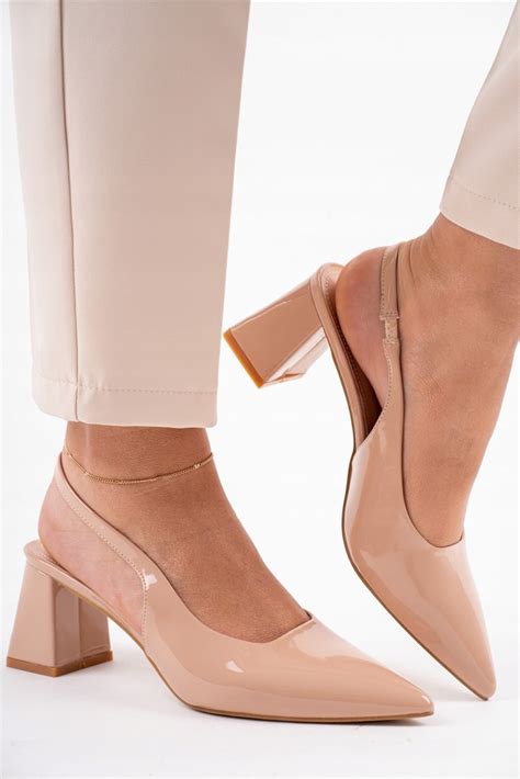 Nude sandały damskie z zakrytymi palcami na pasek Cena Opinie Sandały Allegro