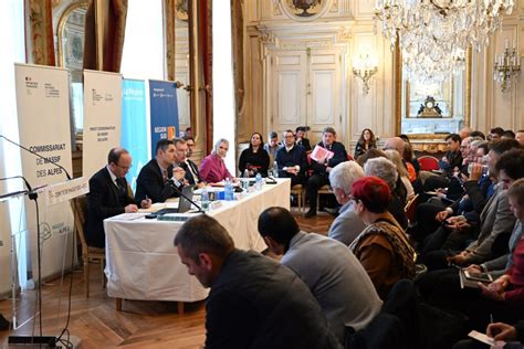 Comité de massif des Alpes le Parlement de la montagne veut sortir