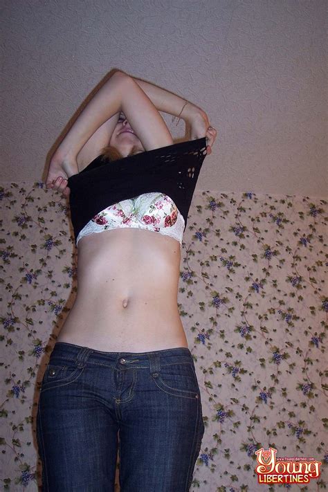 Amateur Teen Girl First Time Sex Porn Pictures Xxx Photos Sex Images Pictoa