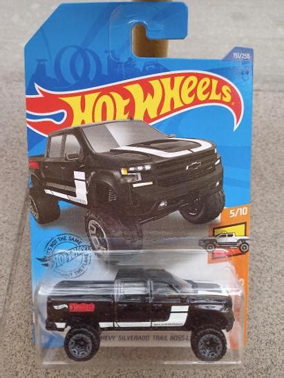 Hot Wheels Chevy Silverado Trail Boss Lt Aukro