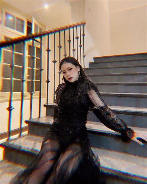 Lạ đời 2 hot TikTok Dance thể hiện điệu nhảy uốn dẻo dù thời tiết giá lạnh và sự thật đằng