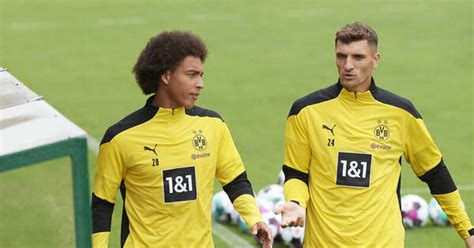 Meunier Witsel En Hazard De Belgische Drievuldigheid In Dortmund