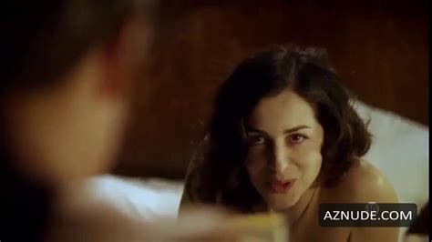 LA FEMME QUI PLEURE AU CHAPEAU ROUGE NUDE SCENES AZNude