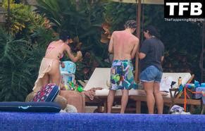 Halsey Sexy Seen Showing Off Her Hot Tits In A Bikini During Her Vacation In Mexico Aznude