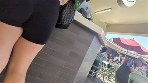 Sexy Ass In ALO Yoga Shorts OC Spandex Leggings Yoga Pants Forum