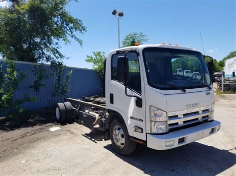 isuzu commercial truck 10