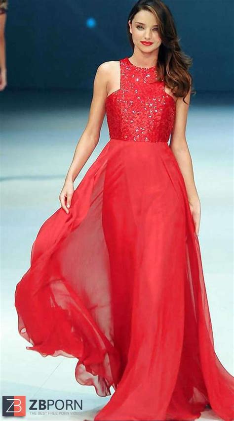 Sans Bra Real Nips Celebs ZB Porn