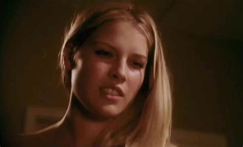 Nude Video Celebs Ali Larter Sexy Giving It Up