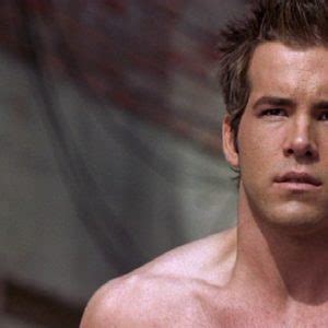 Ryan Reynolds Sexy Naked Photos Pics