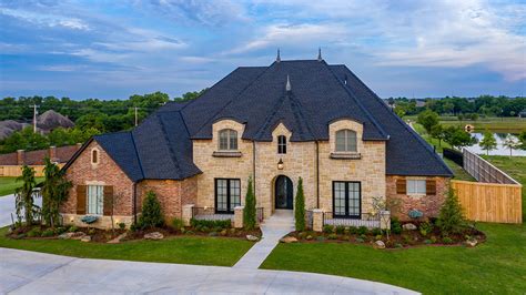 3405 Mollman Sun Custom Homes