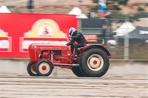 Gara Fra Trattori A Laguna Seca Che Lentezza Ma Anche Un Sacco Di