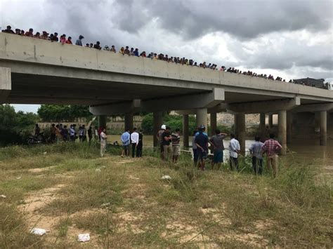 Mans Body Sighted Floating Under Phnom Penh Bridge Cambodia Expats