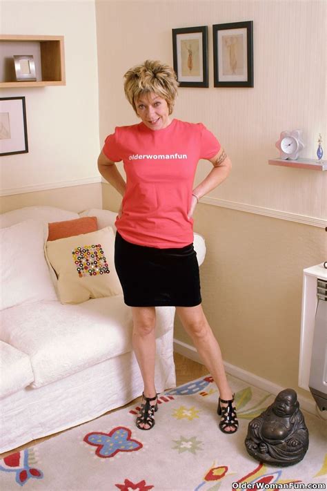 Grandma Roxy Shows Her Old Pussy Porn Pictures XXX Photos Sex Images 2942635 PICTOA