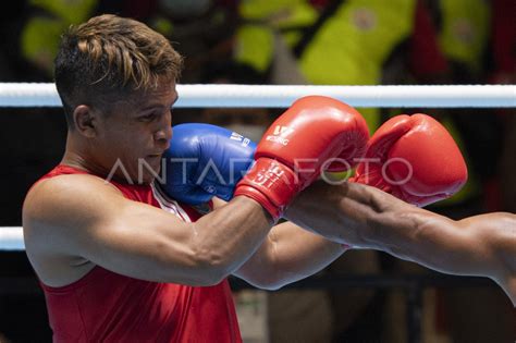 SEMI FINAL TINJU KELAS BERAT RINGAN PUTRA 75 81 KG ANTARA Foto