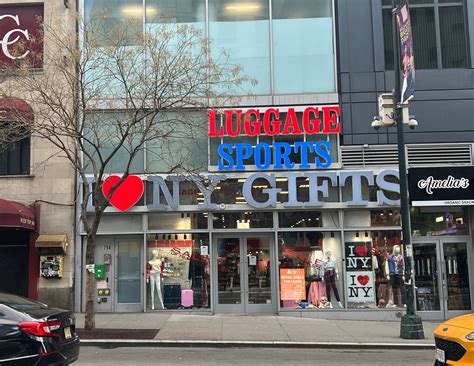 Directions to 625 8th Avenue in New York via Subway or Bus 6