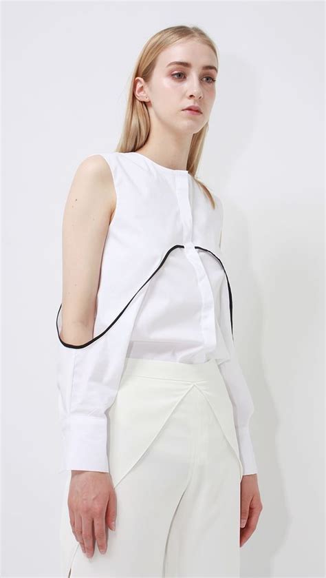 Супер-рукава / Детали / ВТОРАЯ УЛИЦА | Futuristic fashion, Trendy ...