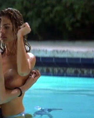 Denise Richards Showing Her Nice Big Tits And Ass In Hot Lesbian Sex Scene Porn Pictures XXX