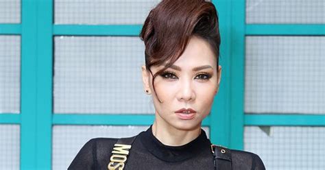 Thu Minh N U Quan I M Th Ng Th N V Vi C Hot Girl I H T