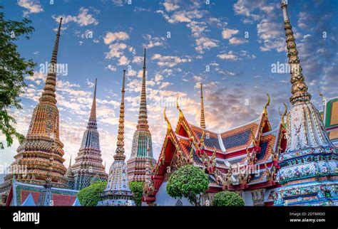 thailand wat pho temple  res stock photography  images alamy