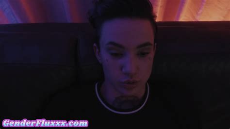 Amateur Curvy Lez Babe With Bigboobs Licks Yo Pussy