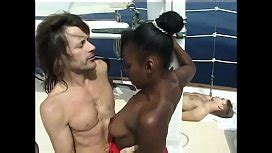 Big Ass Tia Freaxx Agree To Fuck After Facesitting Action XNXX