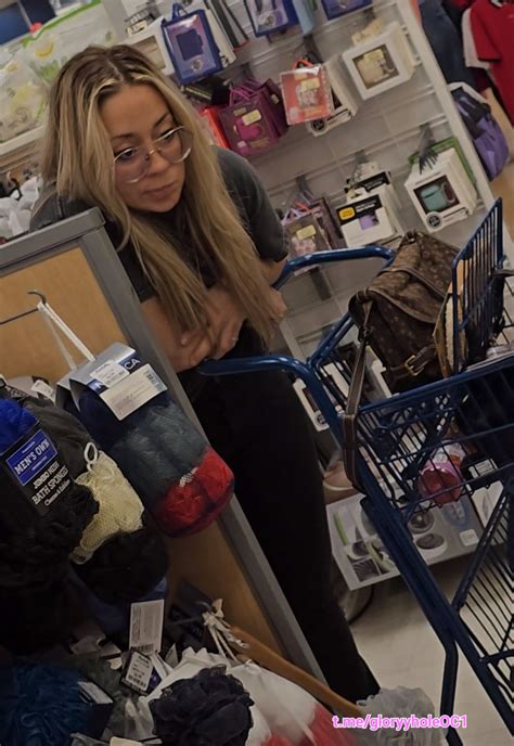 Pocketless Jeans On Blonde Milf Oc Tight Jeans Forum