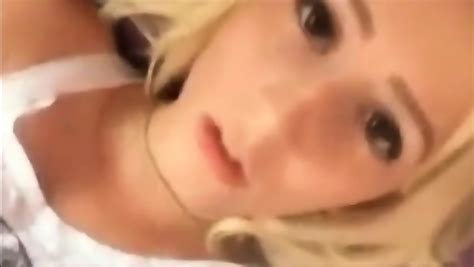 Selfie Girl Pussy Play 18