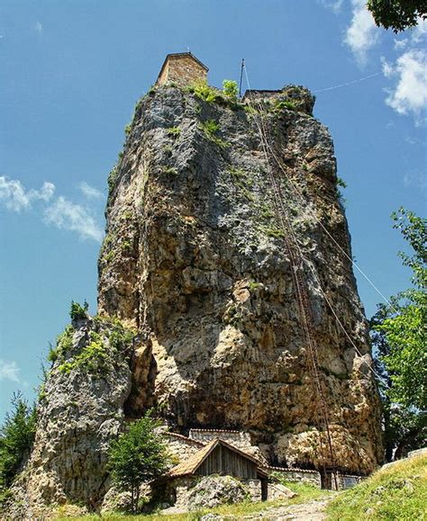 Katskhi Pillar Georgia Monolith Monument Valley House On The Rock