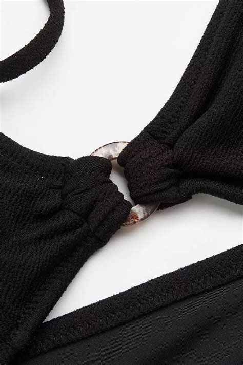 Jual H M Padded Triangle Bikini Top Original 2024 ZALORA Indonesia