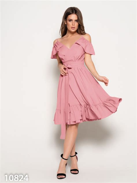 Розовое платье на бретелях со спущенными плечами 70607 за 521 грн ...