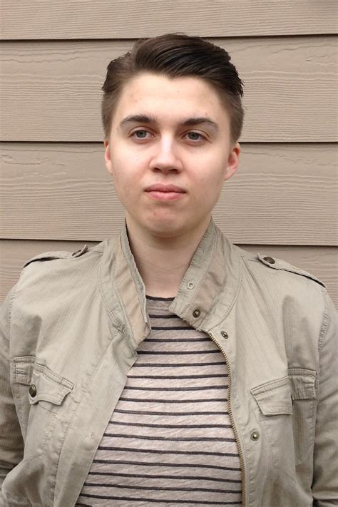 News and Report Daily 類 Detransitioner: ‘I’m suing the doctors who